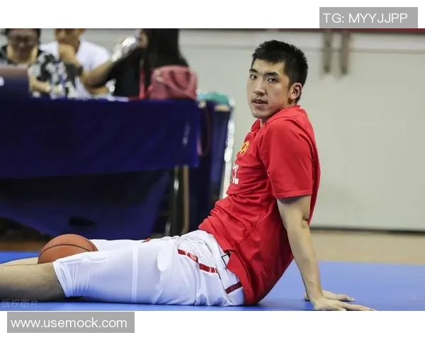 状态火热!陶汉林半场8中7得到15分9篮板